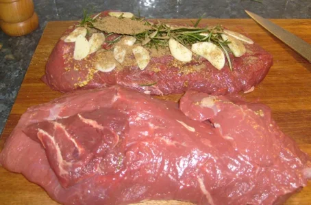 roastbeef_herbs.webp