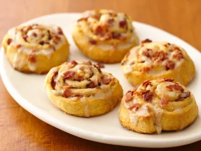 maple_bacon_breakfast_rolls.webp