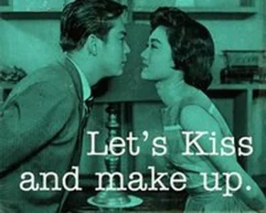 lets.kiss.and.makeup.webp