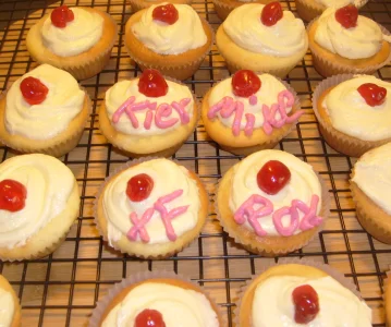 xf_cupcakes.webp