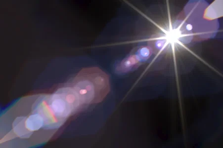 High-quality_lens_flare_rendering.webp