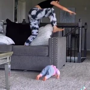 hiEYZnxOt1acXCOd.mp4