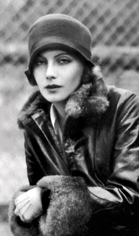 Greta-Garbo-1930.jpg